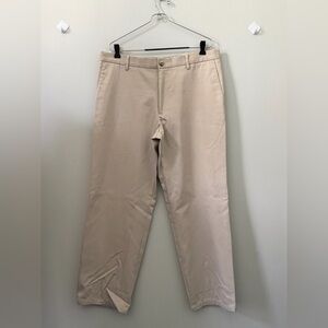 Dockers Men's Khaki Chino Pants in Light Tan
